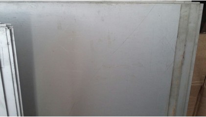 Лист титановый 2x1000x2000 мм АТ-6 фото лист титановый 2x1000x2000 мм АТ-6 купить в Ярославлe
