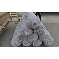 Сетка сварная оцинкованная 40x40x2 мм ВР-1 ГОСТ 23279-2012